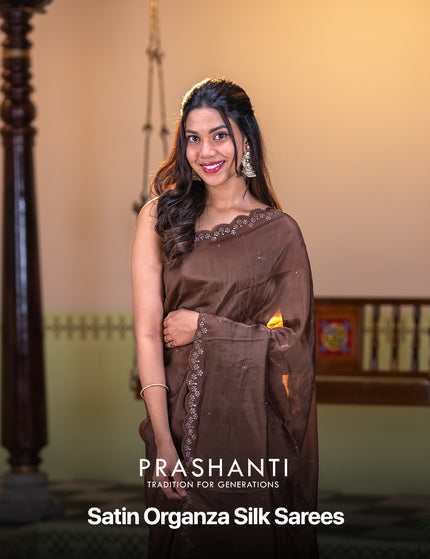 <strong>Rs: 3990/- </strong>Onwards