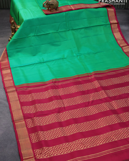 10 yards silk saree green and dark magenta pink with plain body and zari woven border