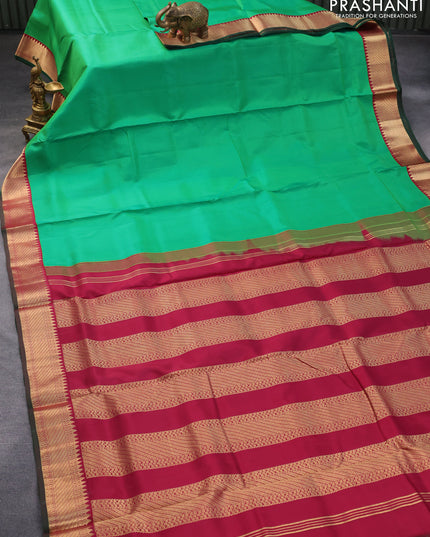 10 yards silk saree parrot green and dark magenta pink with plain body and zari woven border