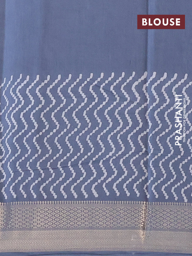 Semi gadwal saree grey with butta prints and zari woven border