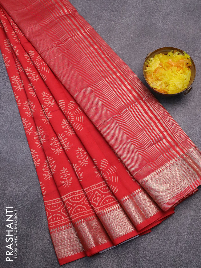 Semi gadwal saree red with allover buttas prints and zari woven border