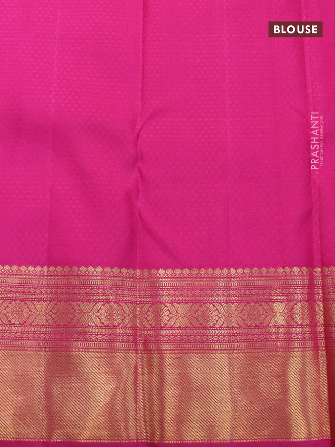 Pure kanjivaram silk saree dual shade of green and pink with allover zari woven brocade weaves and rich zari woven border
