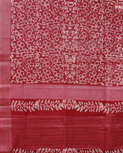 Semi tussar saree maroon and off white with allover batik prints and long thread woven border