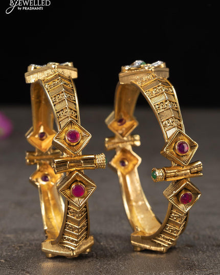 Antique screw type bangles with kemp and cz stones - {{ collection.title }} by Prashanti Sarees