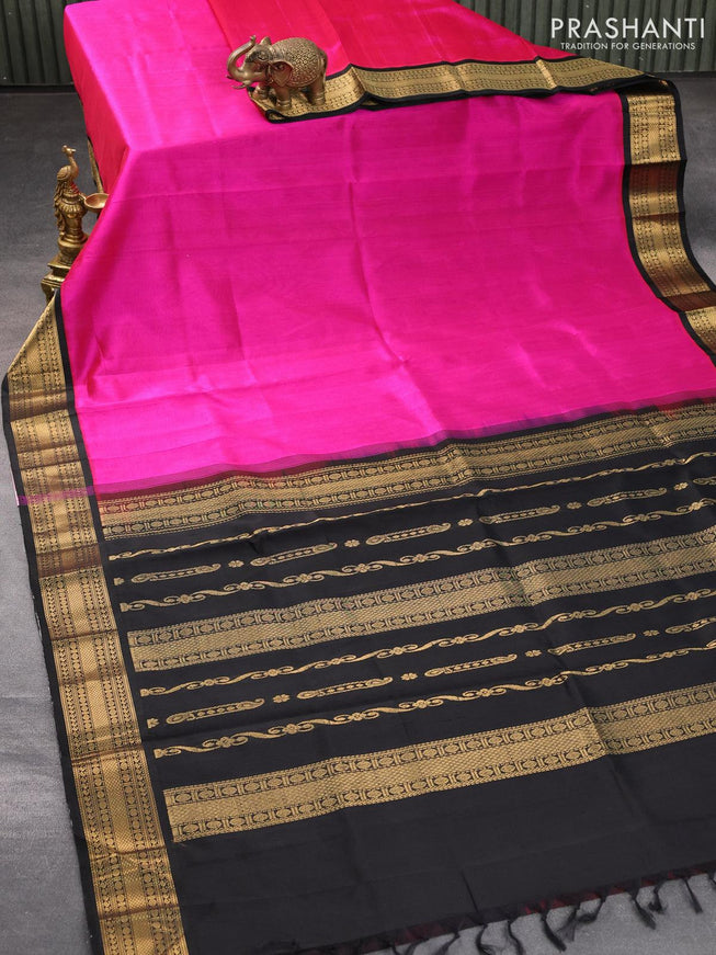 Kuppadam silk cotton saree magenta pink and black with plain body and rich zari woven border - {{ collection.title }} by Prashanti Sarees