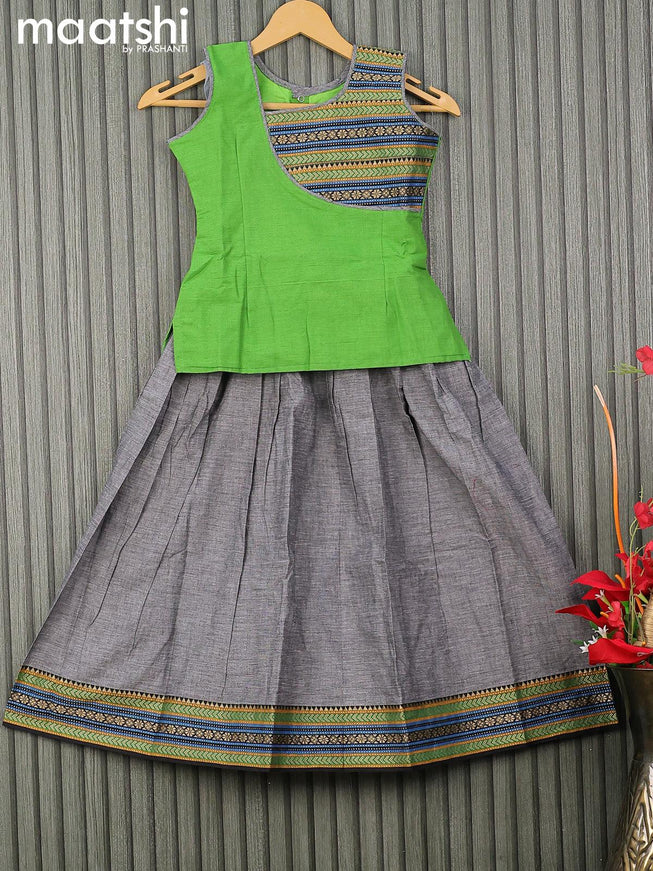 Mangalgiri cotton kids lehenga light green and grey with patch work neck pattern and woven border for 7 years - {{ collection.title }} by Prashanti Sarees