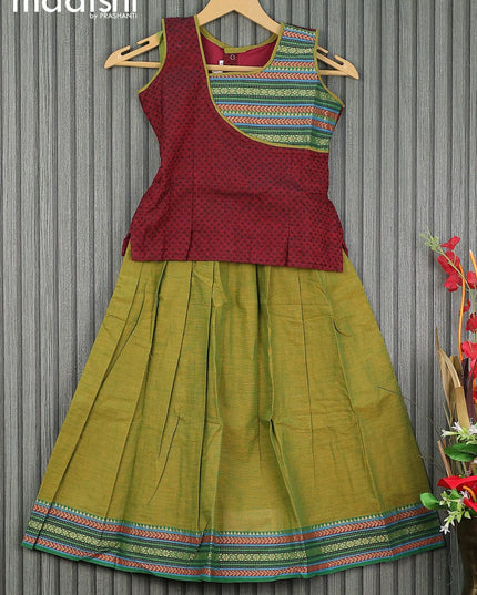 Mangalgiri cotton kids lehenga maroon and dual shade of green with patch work neck pattern and woven border for 6 years - {{ collection.title }} by Prashanti Sarees