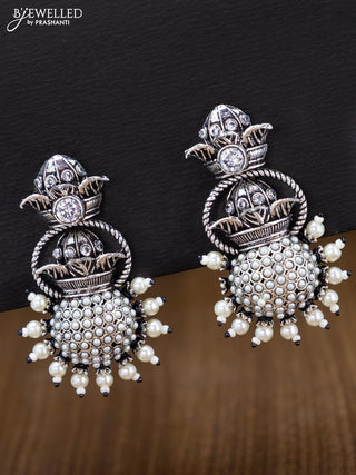 Oxidised earring with cz stones and pearl