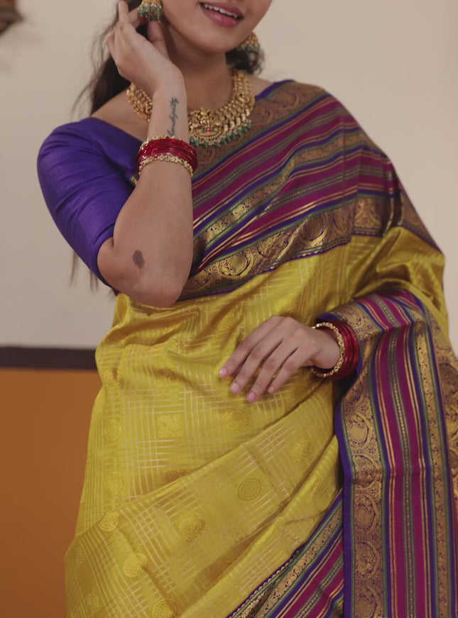 Yellow-blue Pure kanchipuram silk saree With zari checked pattern & long zari woven border