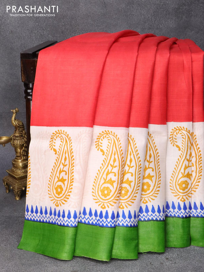 Printed silk saree red and off white green with plain body and paisley printed border - {{ collection.title }} by Prashanti Sarees