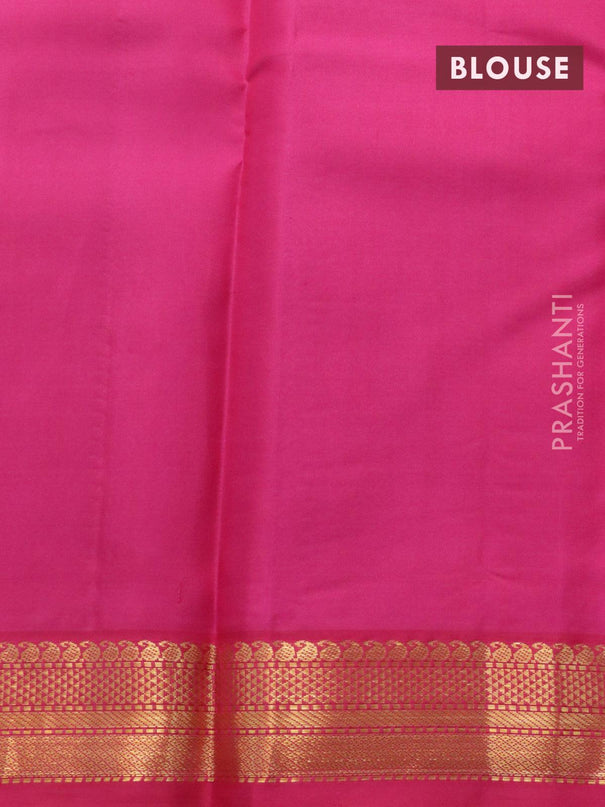 Pure kanjivaram silk saree dark green and pink with paisley zari woven buttas and temple design zari woven korvai - {{ collection.title }} by Prashanti Sarees
