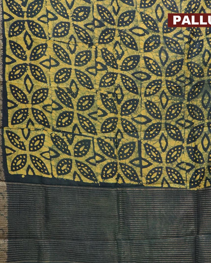 Semi dola saree peacock green and yellow with allover batik prints and kanjivaram style border - {{ collection.title }} by Prashanti Sarees