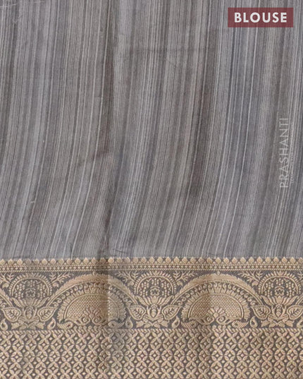 Semi raw silk saree grey shade with allover zig zag prints and zari woven border - {{ collection.title }} by Prashanti Sarees