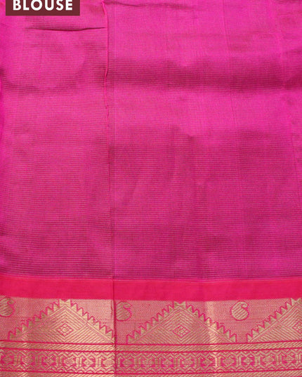 Silk cotton saree dark green and pink with allover vairosi pattern and temple design zari woven korvai border - {{ collection.title }} by Prashanti Sarees