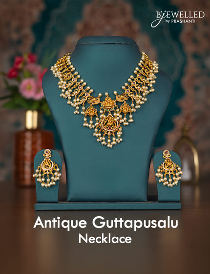 <strong>Rs. 1700/- </strong>Onwards.