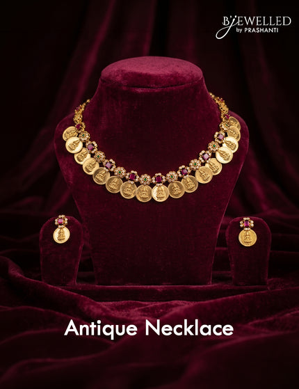 <strong>Rs: 590/- </strong>Onwards.