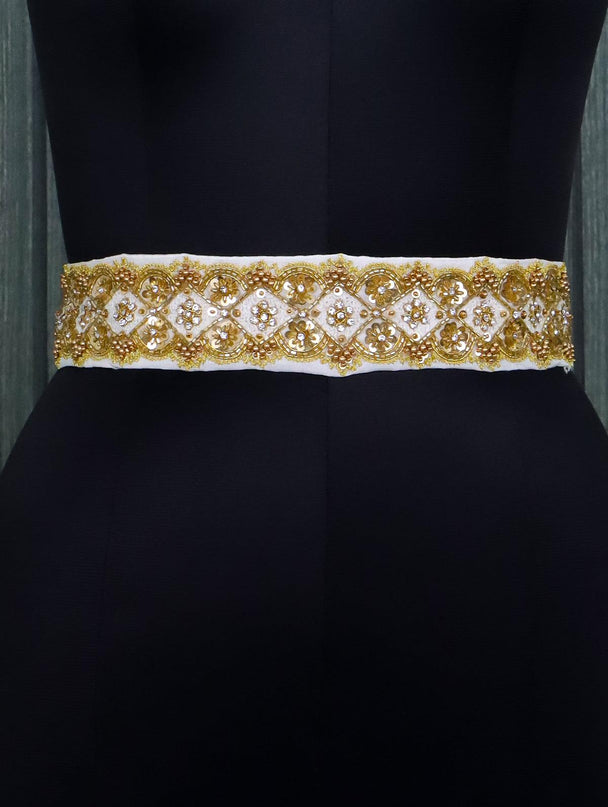 Hip belt off white with stones & sequins work
