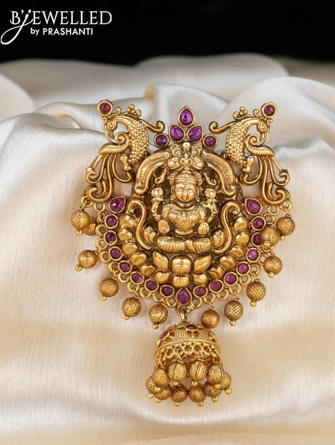 Antique jada billai lakshmi design with pink kemp stones and pearl hangings - {{ collection.title }} by Prashanti Sarees