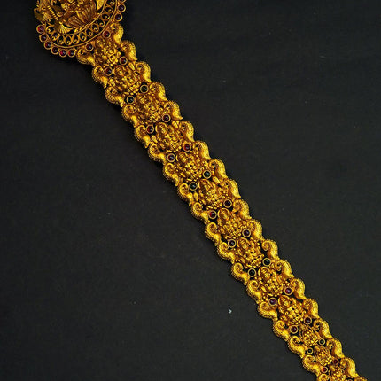 Antique lakshmi jada billai with kemp stone - {{ collection.title }} by Prashanti Sarees