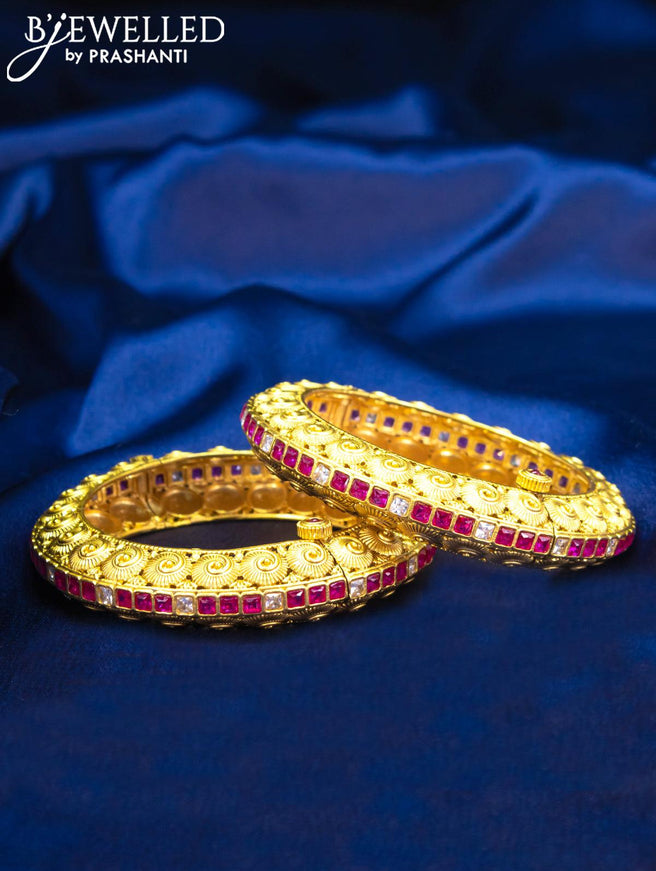 Antique screw type bangle with pink kemp and cz stone - {{ collection.title }} by Prashanti Sarees