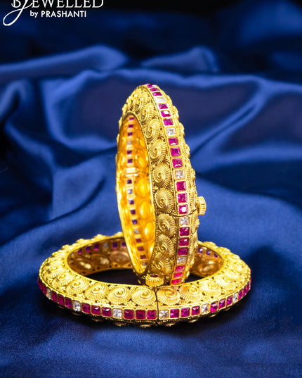 Antique screw type bangle with pink kemp and cz stone - {{ collection.title }} by Prashanti Sarees