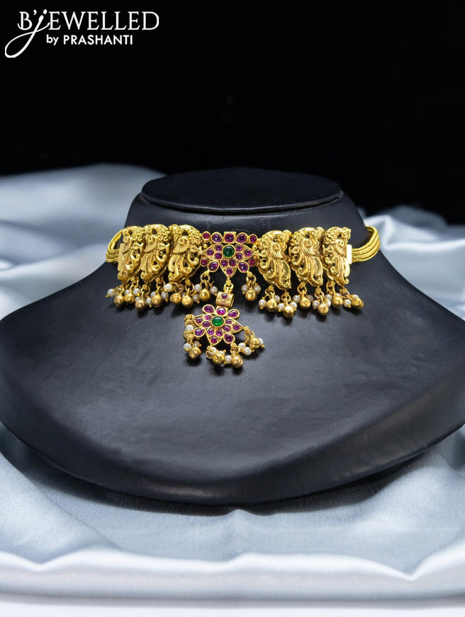 Antique simple necklace with kemp stone and golden beads hanging - {{ collection.title }} by Prashanti Sarees