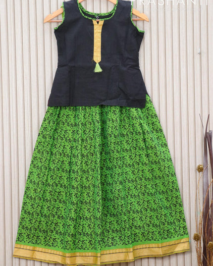 Mangalagiri cotton kids lehanga black and green with patch work neck pattern and warli prints & thread woven border for 9 years - sleeve attached - {{ collection.title }} by Prashanti Sarees