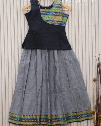 Mangalagiri cotton kids lehanga black and grey with patch work neck pattern and thread woven border for 9 years - sleeve attached - {{ collection.title }} by Prashanti Sarees