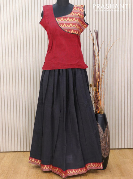 Mangalagiri cotton kids lehanga maroon and black with patch work neck pattern and temple design thread woven border for 16 years - sleeve attached - {{ collection.title }} by Prashanti Sarees