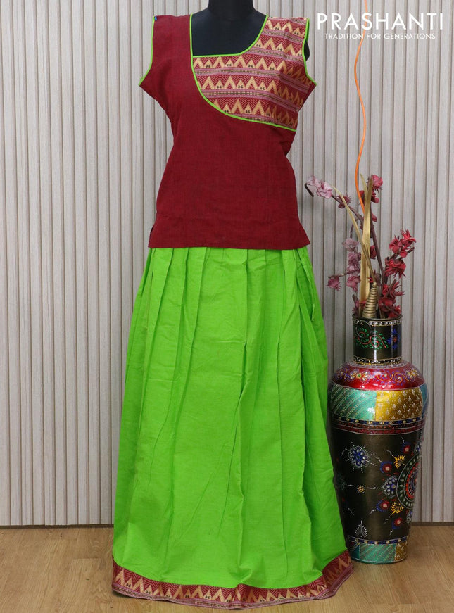 Mangalagiri cotton kids lehanga maroon and green with patch work neck pattern and temple design thread woven border for 16 years - sleeve attached - {{ collection.title }} by Prashanti Sarees