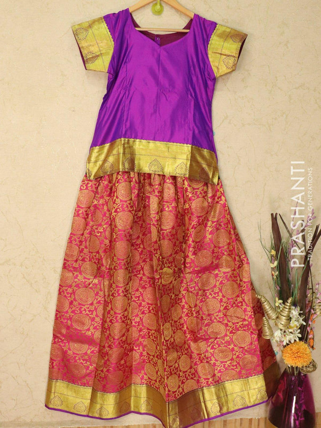 Silk kids lehanga dual shade of purple and pink with allover zari weaves and zari woven border for 15 years - {{ collection.title }} by Prashanti Sarees