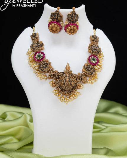 Teracotta necklace with kemp stone and lakshmi pendant - {{ collection.title }} by Prashanti Sarees