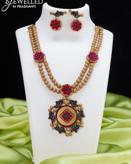 Teracotta necklace with kemp stone and pendant - {{ collection.title }} by Prashanti Sarees