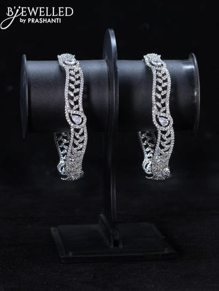Zircon bangle with cz stones